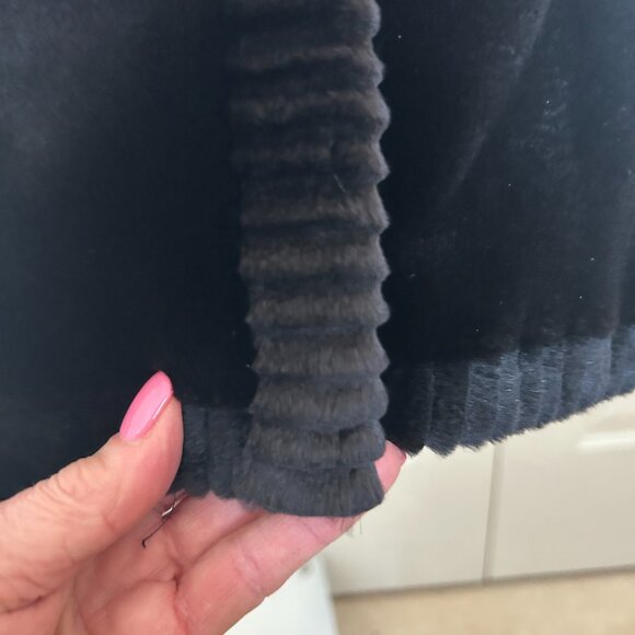 Gorgeous Black Mink Laser Cut Grooved & Sheared Stroller. Small Retailed $7500 - Picture 5 of 15